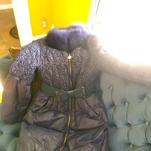 Dark blue Winter down coat with removable real fur collar in small size.